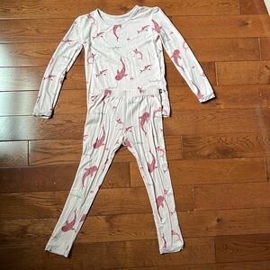 Kyte Baby 4T Long sleeve Blush Sharks PJs